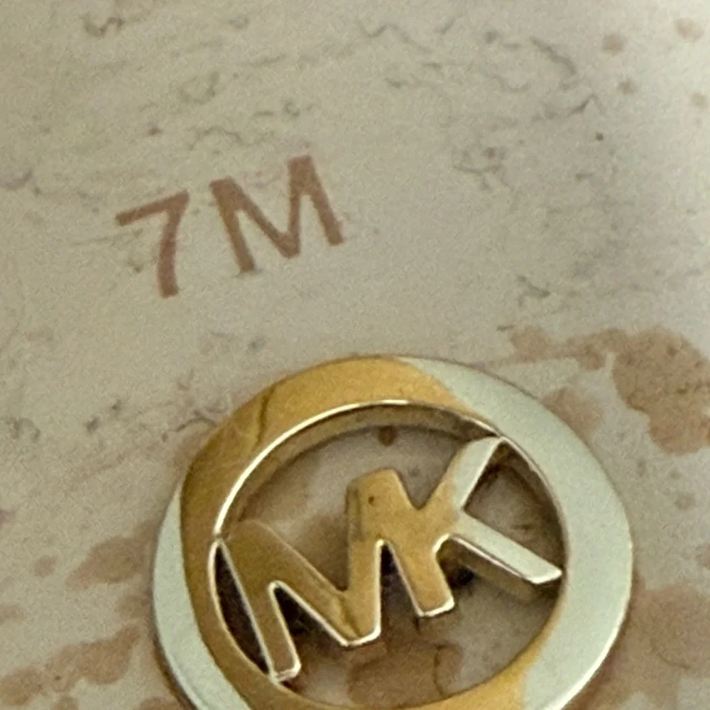Michael Kors plataform Gold Shoes - Picture 3 of 14